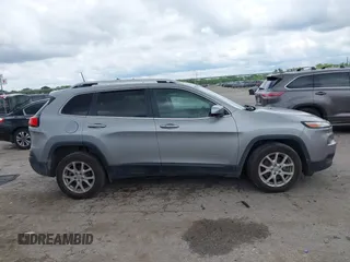 2017 Jeep Cherokee Latitude with VIN 1C4PJLCB0HW640731, listed as a IAAI auction lot 42327480 with 133,884 mi miles and . Bid and sale history available at DreamBid. Image 12.