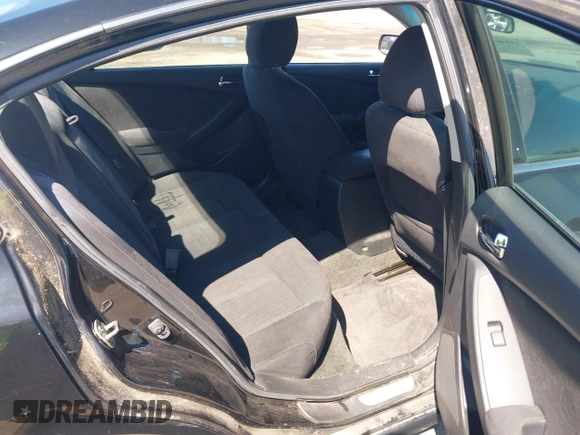 2012 Nissan Altima 2.5 SL with VIN 1N4AL2AP3CN414020, listed as a IAAI auction lot 41846333 with 195,331 mi miles. Bid and sale history available at carsss.com. Image 8.