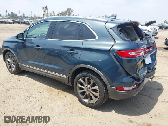 2019 Lincoln MKC Select with VIN 5LMCJ2C99KUL12435, listed as a IAAI auction lot 42288701 with 98,083 mi miles and . Bid and sale history available at DreamBid. Image 3.