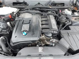 2011 BMW 3 Series 328i xDrive z VIN WBAPK5G5XBNN25836, wystawiony jako IAAI lot #42352968 z przebiegiem 108 638 mil mil oraz . Historia ofert i sprzedaży dostępna na DreamBid. Obrazek 10.
