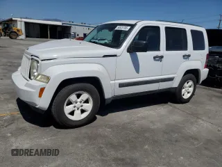 2012 Jeep Liberty Sport z VIN 1C4PJLAK2CW207939, wystawiony jako Copart lot #58820785 z przebiegiem 94 956 mil mil oraz Szkoda całkowita • Salvage title. Historia ofert i sprzedaży dostępna na DreamBid. Obrazek 1.