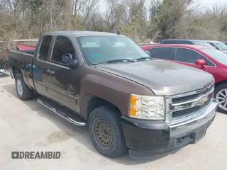 2008 Chevrolet Silverado 1500 1LT with VIN 2GCEC19J381213233, listed as a IAAI auction lot 41742515 with 241,275 mi miles and . Bid and sale history available at DreamBid. Image 1.