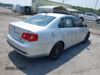 2007 Volkswagen Jetta Wolfsburg Edition with VIN 3VWEF71K37M190751, listed as a IAAI auction lot 42817092 with Not provided miles and . Bid and sale history available at DreamBid. Image 4.