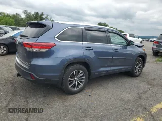 2018 Toyota Highlander SE z VIN 5TDJZRFH4JS862146, wystawiony jako Copart lot #58773395 z przebiegiem 64 210 mil mil oraz Szkoda całkowita • Salvage title. Historia ofert i sprzedaży dostępna na DreamBid. Obrazek 3.