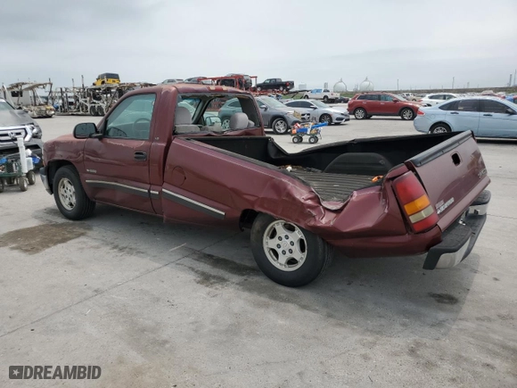 2000 Chevrolet Silverado 1500 with VIN 1GCEC14V5YE364695, listed as a Copart auction lot 54573724 with 231,727 mi miles and Salvage Title. Bid and sale history available at carsss.com. Image 2.