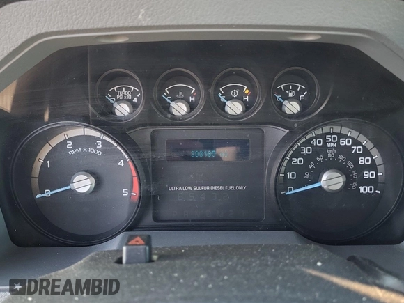 2015 Ford F-250 XLT with VIN 1FT7X2AT2FEB61007, listed as a IAAI auction lot 42663794 with 303,185 mi miles and . Bid and sale history available at DreamBid. Image 5.