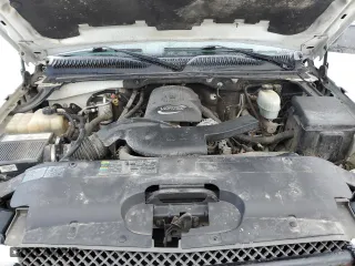 2005 Chevrolet Avalanche Z71 with VIN 3GNEK12Z95G198010, listed as a Copart auction lot 43051005 with 252,004 mi miles and Clean Title. Bid and sale history available at carsss.com. Image 11.