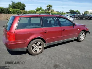 2001 Volkswagen Passat GLX z VIN WVWJH63B61E002904, wystawiony jako Copart lot #57347635 z przebiegiem 130 633 mil mil oraz Szkoda całkowita • Salvage title. Historia ofert i sprzedaży dostępna na DreamBid. Obrazek 3.