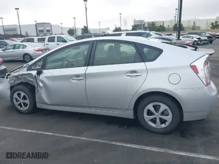 2015 Toyota Prius Four with VIN JTDKN3DU8F2003525, listed as a IAAI auction lot 41490038 with 84,906 mi miles. Bid and sale history available at carsss.com. Image 14.