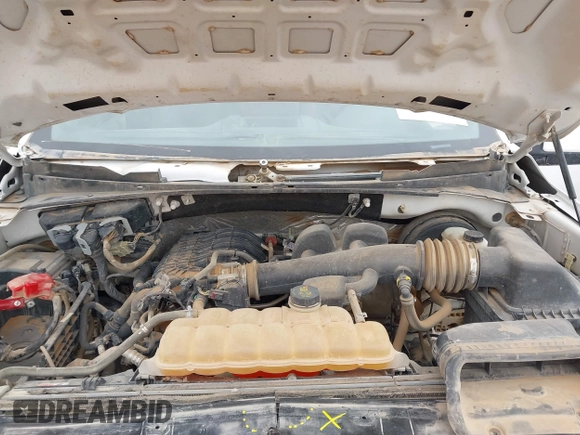 2018 Ford F-150 XL with VIN 1FTMF1CB6JKF34886, listed as a IAAI auction lot 42057393 with 129,936 mi miles and . Bid and sale history available at DreamBid. Image 10.