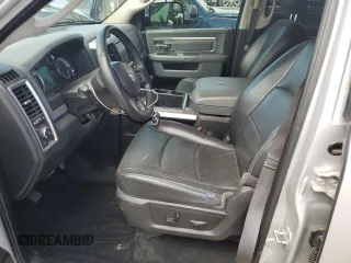 2015 Ram 1500 Outdoorsman z VIN 1C6RR6LT2FS692725, wystawiony jako Copart lot #55137515 z przebiegiem 148 400 mil mil oraz Szkoda całkowita • Salvage title. Historia ofert i sprzedaży dostępna na DreamBid. Obrazek 7.
