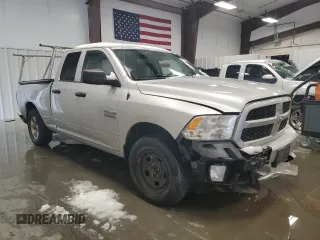 2018 Ram 1500 Express z VIN 1C6RR7FGXJS215702, wystawiony jako Copart lot #51058425 z przebiegiem 183 199 mil mil oraz Szkoda całkowita • Salvage title. Historia ofert i sprzedaży dostępna na DreamBid. Obrazek 4.