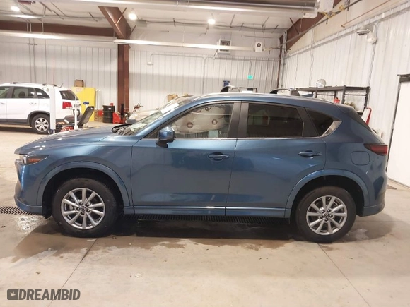 2024 Mazda CX-5 2.5 S Carbon Edition with VIN JM3KFBCM4R0371295, listed as a IAAI auction lot 41046330 with 7,133 mi miles. Bid and sale history available at carsss.com. Image 14.