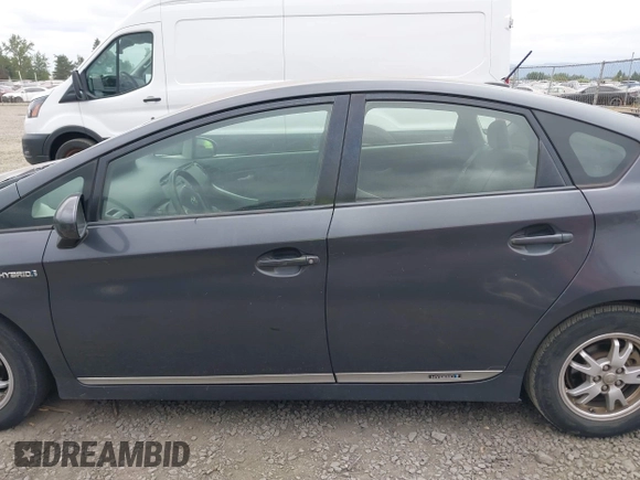 2011 Toyota Prius I z VIN JTDKN3DU5B5274096, wystawiony jako IAAI lot #42508368 z przebiegiem 228 077 mil mil oraz . Historia ofert i sprzedaży dostępna na DreamBid. Obrazek 14.