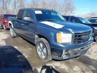 2007 GMC Sierra 1500 SLT z VIN 2GTEK133X71616220, wystawiony jako IAAI lot #41669281 z przebiegiem 269 626 mil mil oraz . Historia ofert i sprzedaży dostępna na DreamBid. Obrazek 1.