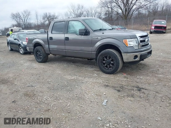 2014 Ford F-150 XL with VIN 1FTFW1EF7EFA31990, listed as a IAAI auction lot 41954531 with 158,521 mi miles. Bid and sale history available at carsss.com. Image 1.