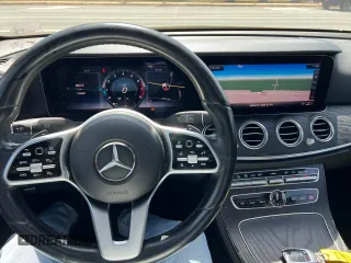 2020 Mercedes-Benz E 350 with VIN W1KZF8DBXLA841120, listed as a Copart auction lot 55361315 with 118,655 mi miles and Clean Title. Bid and sale history available at DreamBid. Image 7.