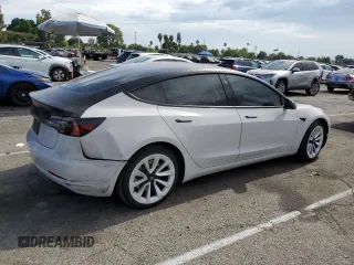 2023 Tesla Model 3 z VIN 5YJ3E1EA3PF639345, wystawiony jako Copart lot #65896504 z przebiegiem 24 277 mil mil oraz Szkoda całkowita • Salvage title. Historia ofert i sprzedaży dostępna na DreamBid. Obrazek 3.