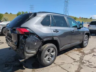 2022 Toyota RAV4 XLE with VIN 2T3P1RFV6NC280031, listed as a Copart auction lot 61268205 with 8,348 mi miles and Salvage title. Bid and sale history available at DreamBid. Image 3.