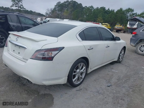 2014 Nissan Maxima 3.5 SV with VIN 1N4AA5AP8EC447276, listed as a IAAI auction lot 41680360 with 150,581 mi miles. Bid and sale history available at carsss.com. Image 4.
