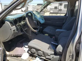 2003 Nissan Xterra XE z VIN 5N1ED28Y53C658055, wystawiony jako Copart lot #57519965 z przebiegiem Nie podano mil oraz Szkoda całkowita • Salvage title. Historia ofert i sprzedaży dostępna na DreamBid. Obrazek 7.