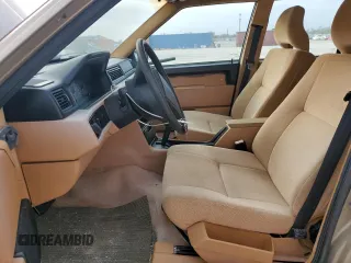 1995 Volvo 900 z VIN YV1JS8318S1193362, wystawiony jako Copart lot #79421424 z przebiegiem 38 881 mil mil oraz Tytuł czysty. Historia ofert i sprzedaży dostępna na DreamBid. Obrazek 7.