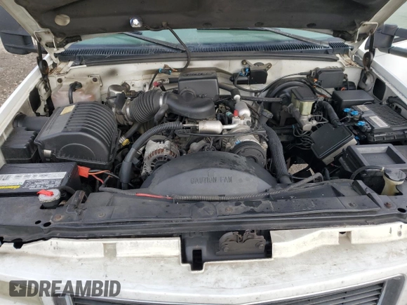 1997 GMC Suburban with VIN 3GKFK16RXVG501646, listed as a Copart auction lot 45849265 with 301,974 mi miles and Clean title. Bid and sale history available at DreamBid. Image 12.
