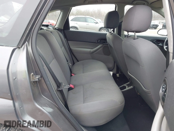 2007 Ford Focus S with VIN 1FAFP37N67W221172, listed as a IAAI auction lot 41948604 with 149,564 mi miles and . Bid and sale history available at carsss.com. Image 8.