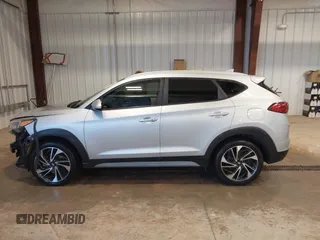 2019 Hyundai Tucson Ultimate with VIN KM8J3CAL8KU995978, listed as a IAAI auction lot 41105208 with 108,268 mi miles. Bid and sale history available at carsss.com. Image 15.