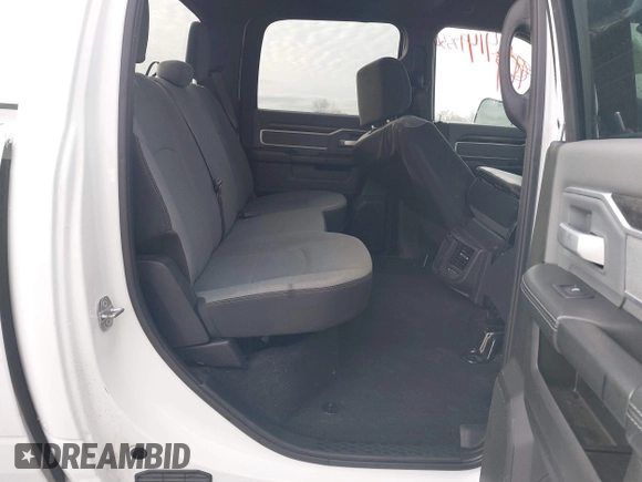 2022 Ram 2500 Big Horn with VIN 3C6UR5DL0NG103812, listed as a IAAI auction lot 41497556 with 110,303 mi miles and . Bid and sale history available at DreamBid. Image 8.