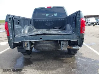 2015 Ford F-150 XLT w/HD Payload Pkg with VIN 1FTFW1EG6FFB62533, listed as a IAAI auction lot 41828378 with 130,033 mi miles. Bid and sale history available at carsss.com. Image 17.