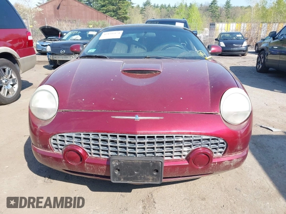 2004 Ford Thunderbird Deluxe with VIN 1FAHP60A34Y110824, listed as a IAAI auction lot 42155374 with 77,042 mi miles. Bid and sale history available at carsss.com. Image 6.