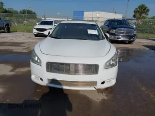 2012 Nissan Maxima S с VIN 1N4AA5AP9CC815123, выставлен на аукционе IAAI как лот 42313175 с пробегом 123 460 миль миль и . История ставок и продаж доступна на DreamBid. Изображение 6.