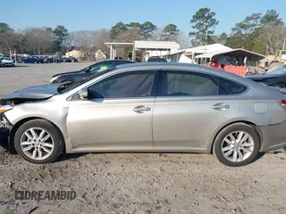 2014 Toyota Avalon Limited with VIN 4T1BK1EB0EU119889, listed as a IAAI auction lot 41653918 with 79,415 mi miles. Bid and sale history available at carsss.com. Image 15.