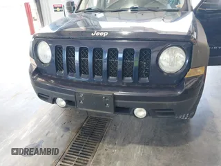 2014 Jeep Patriot Latitude with VIN 1C4NJRFB3ED863519, listed as a IAAI auction lot 42670843 with 220,920 mi miles and . Bid and sale history available at DreamBid. Image 6.