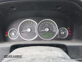 2005 Mercury Mariner Convenience z VIN 4M2YU57Z55DJ18600, wystawiony jako IAAI lot #42082068 z przebiegiem 141 530 mil mil oraz . Historia ofert i sprzedaży dostępna na DreamBid. Obrazek 7.