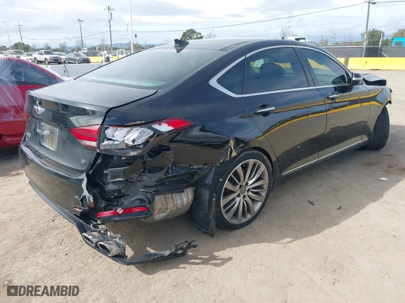 2015 Hyundai Genesis 5.0L with VIN KMHGN4JF7FU024366, listed as a IAAI auction lot 41657517 with 182,251 mi miles. Bid and sale history available at carsss.com. Image 4.