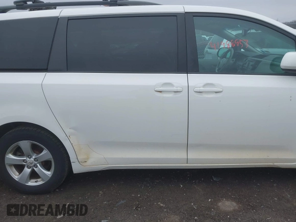 2012 Toyota Sienna LE AAS with VIN 5TDKK3DC0CS232950, listed as a IAAI auction lot 41988953 with 315,165 mi miles. Bid and sale history available at carsss.com. Image 6.