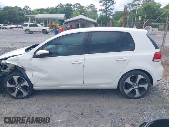 2013 Volkswagen Golf w/Conv & Sunroof с VIN WVWDB7AJ0DW128849, выставлен на аукционе IAAI как лот 42132601 с пробегом 143 182 миль миль и . История ставок и продаж доступна на DreamBid. Изображение 14.