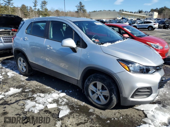 2020 Chevrolet Trax LS with VIN 3GNCJNSB1LL204858, listed as a Copart auction lot 44381885 with 33,377 mi miles and Salvage Title. Bid and sale history available at carsss.com. Image 4.