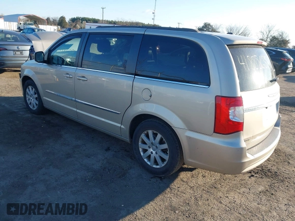 2015 Chrysler Town & Country Touring with VIN 2C4RC1BG8FR537647, listed as a IAAI auction lot 41888638 with 146,866 mi miles. Bid and sale history available at carsss.com. Image 3.