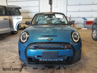 2024 MINI Hardtop 2 Door Cooper S with VIN WMW53DH08R2U74513, listed as a IAAI auction lot 40993803 with 7,817 mi miles. Bid and sale history available at carsss.com. Image 13.