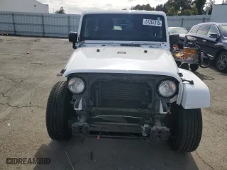 2015 Jeep Wrangler Unlimited Sahara with VIN 1C4BJWEG2FL577845, listed as a Copart auction lot 51267315 with 125,830 mi miles and Salvage Title. Bid and sale history available at carsss.com. Image 5.
