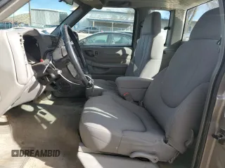 2003 GMC Sonoma with VIN 1GTCS19HX38248963, listed as a Copart auction lot 43984555 with 182,713 mi miles and Salvage Title. Bid and sale history available at DreamBid. Image 7.