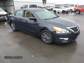 2015 Nissan Altima S z VIN 1N4AL3AP8FC586548, wystawiony jako IAAI lot #41759164 z przebiegiem 63 341 mil mil oraz . Historia ofert i sprzedaży dostępna na DreamBid. Obrazek 1.