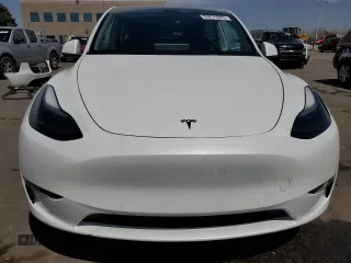2022 Tesla Model Y Long Range with VIN 7SAYGAEE4NF534588, listed as a Copart auction lot 53274995 with 20,768 mi miles and Salvage Title. Bid and sale history available at DreamBid. Image 5.