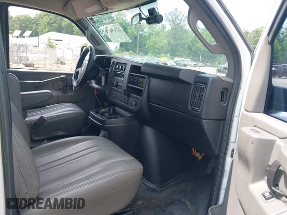 2017 Chevrolet Express Cargo with VIN 1GCWGAFF8H1117371, listed as a IAAI auction lot 42663473 with 260,445 mi miles and . Bid and sale history available at DreamBid. Image 5.