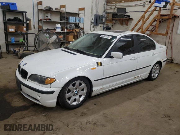 2005 BMW 3 Series 325i with VIN WBAET37475NJ86179, listed as a Copart auction lot 53524705 with 171,520 mi miles and Clean Title. Bid and sale history available at carsss.com. Image 1.