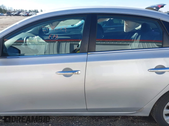 2014 Nissan Sentra SR with VIN 3N1AB7AP5EY210144, listed as a IAAI auction lot 41609892 with 174,631 mi miles and . Bid and sale history available at DreamBid. Image 14.