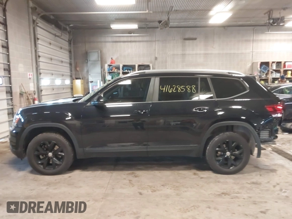 2019 Volkswagen Atlas SE with VIN 1V2LR2CAXKC599542, listed as a IAAI auction lot 41628588 with 59,377 mi miles and . Bid and sale history available at DreamBid. Image 14.